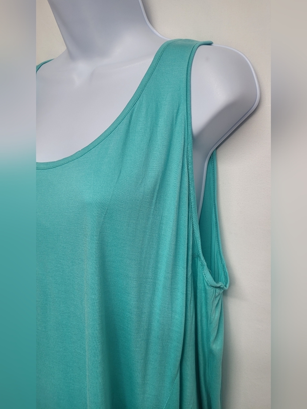 Ambiance Asymmetrical Tank Top 3XL Pastel Green Slinky Stretch Knit - Picture 2 of 6
